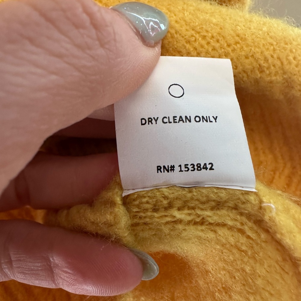 Code X Mode Yellow Bee Embroidered Turtleneck Swe… - image 4